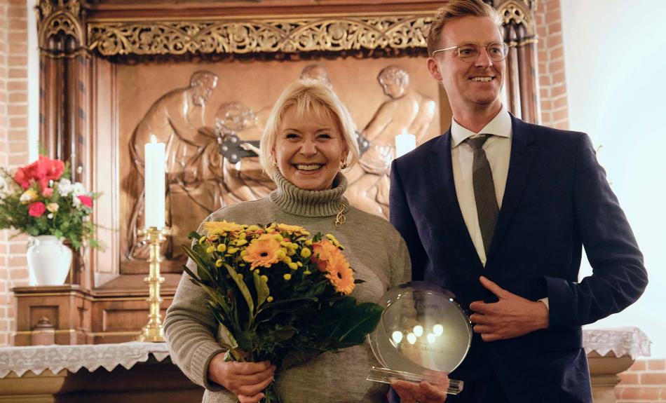 Preisträgerin Prof. Dr. Ulrike Liedtke und BMCO-Geschäftsführer Dr. Stefan Donath
