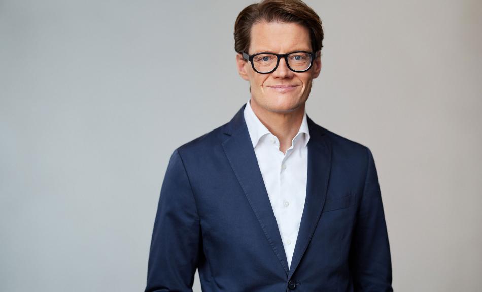 Dr. Tobias Holzmüller