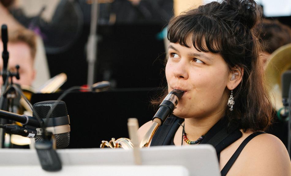 Saxophonistin im Bujazzo