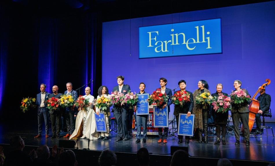 Christoph von Bernuth, sämtliche Jurymitglieder und Finalteilnehmer des 1. Farinelli-Wettbewerbs für Countertenöre im Rahmen der Internationalen Händel-Festspiele Karlsruhe 2025