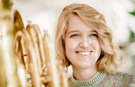 Die Tubistin Emma Geser