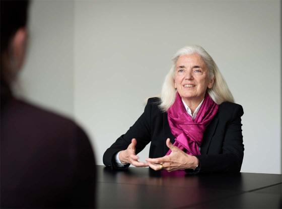 Pressefoto: Ministerin Isabelle Pfeiffer-Poensgen