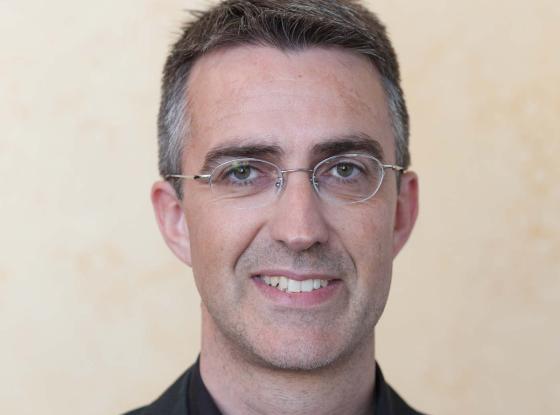 Dr. Stefan Schmaus