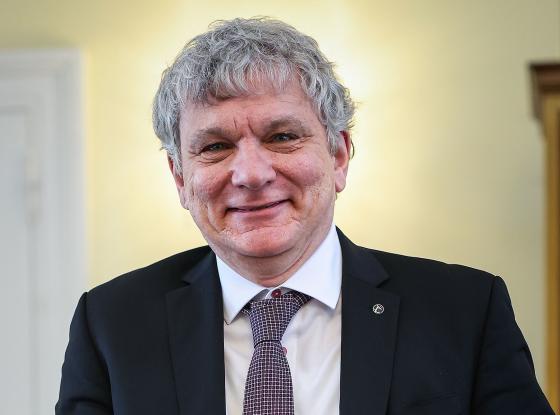 Prof. Dr. Wolfgang Hirschmann